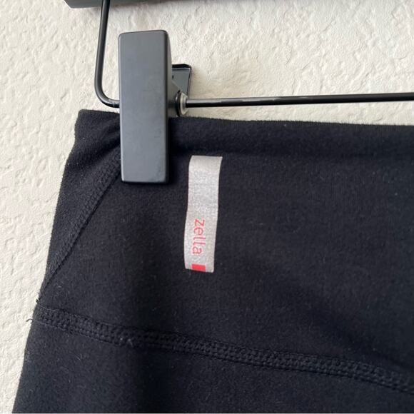 Zella crop leggings solid black capri cropped - Picture 4 of 6